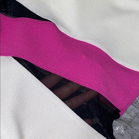 One sleeve mini dress - Picture 2 of 2